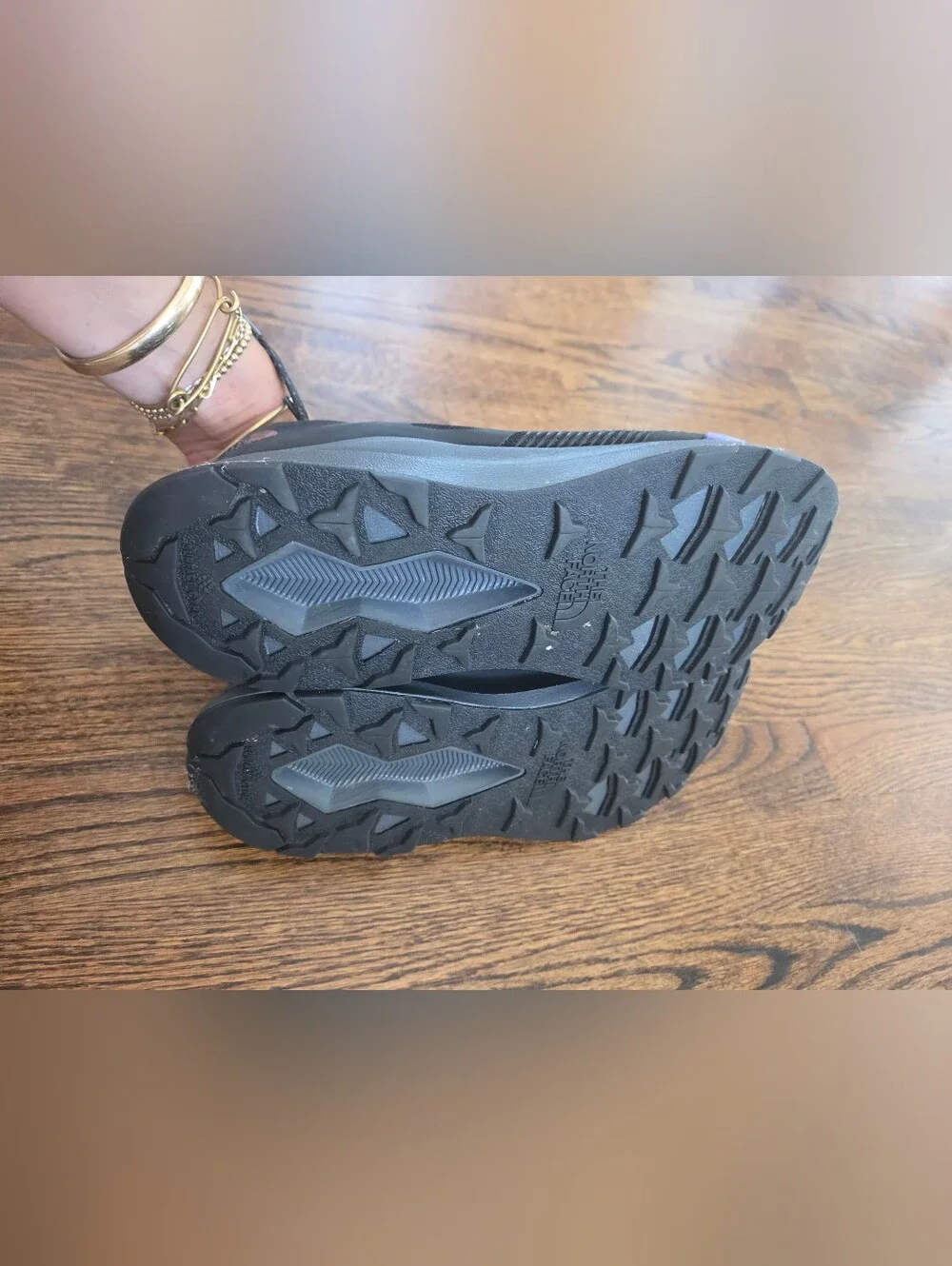 Mens The North Face Sneakers, Size 9.5.